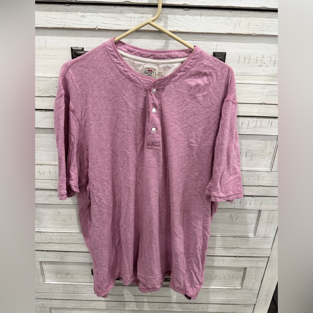 Faherty Tradewinds Henley Men’s Top